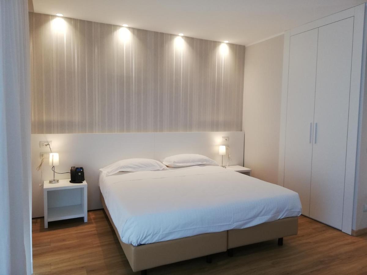 Novo Hotel Rossi Verona Esterno foto