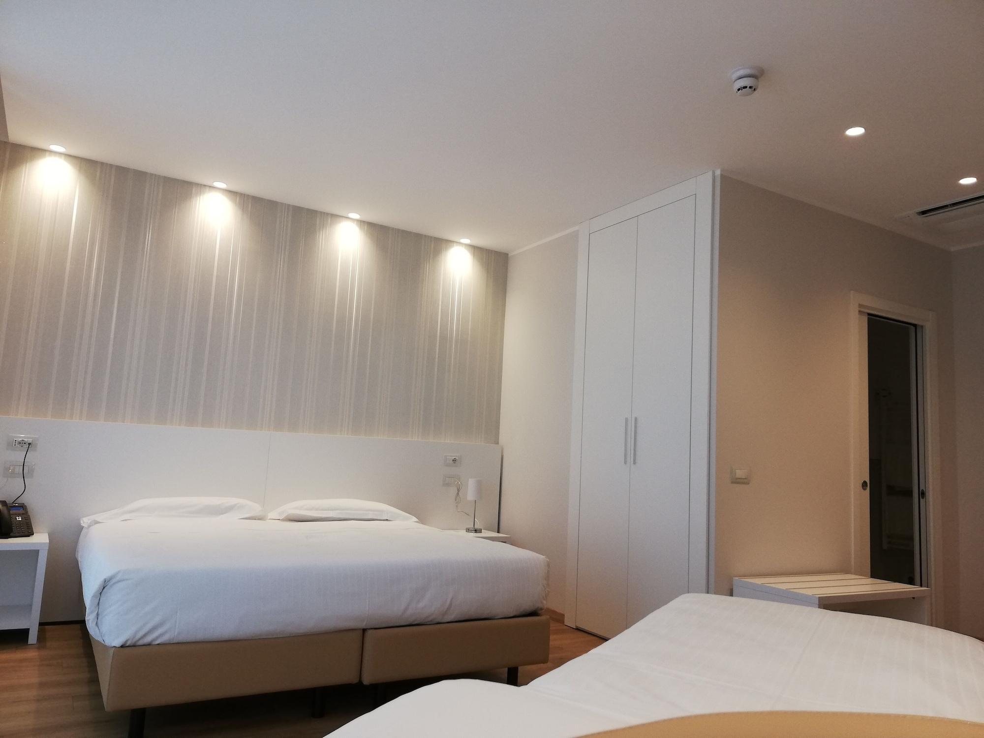 Novo Hotel Rossi Verona Esterno foto
