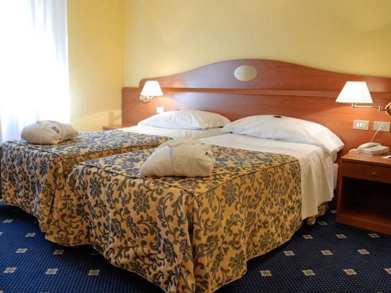 Novo Hotel Rossi Verona Esterno foto