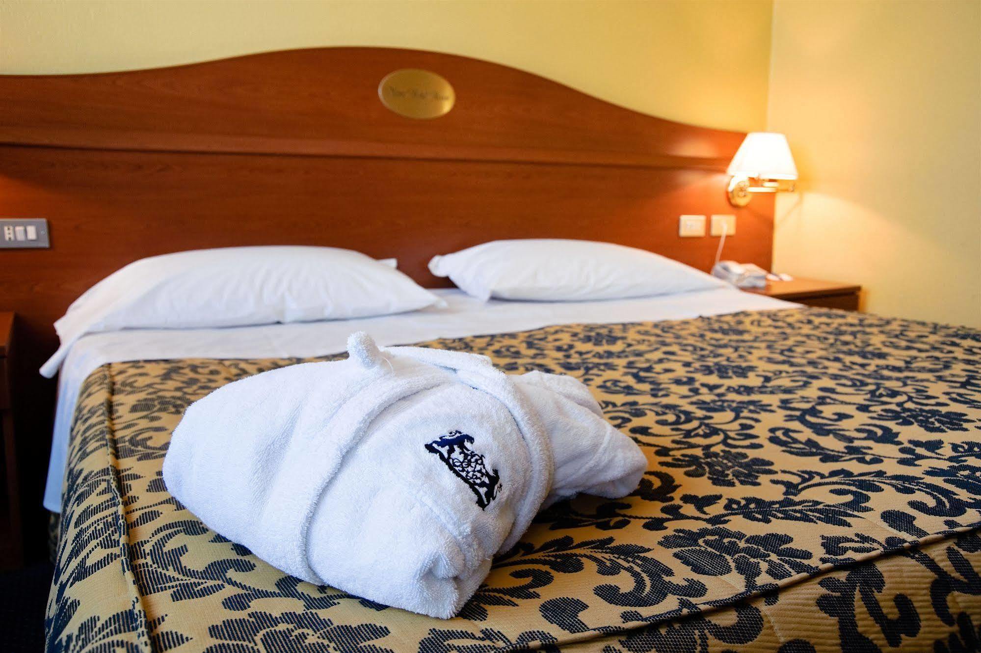 Novo Hotel Rossi Verona Esterno foto